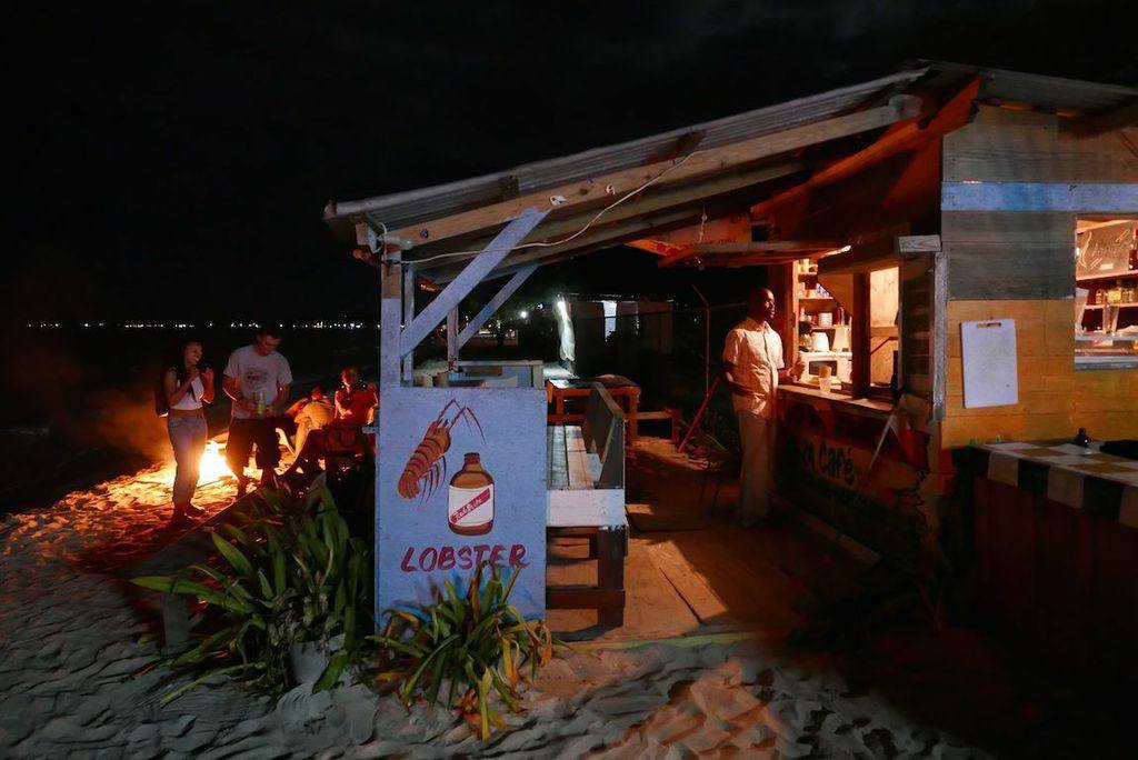 rum-bar-etiquette-island-outpost-outpostings-6